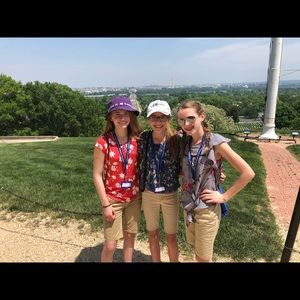 Meet your Posher, Stella